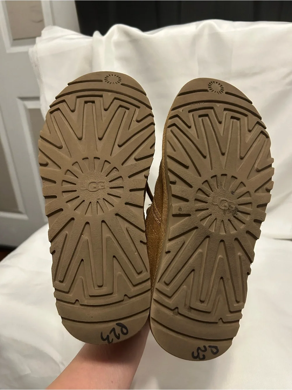 Women’s Brown Suede Lace-Up Casual Boots